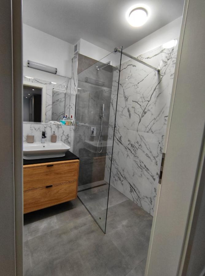 North Star Apartment 5 Тимишоара Экстерьер фото