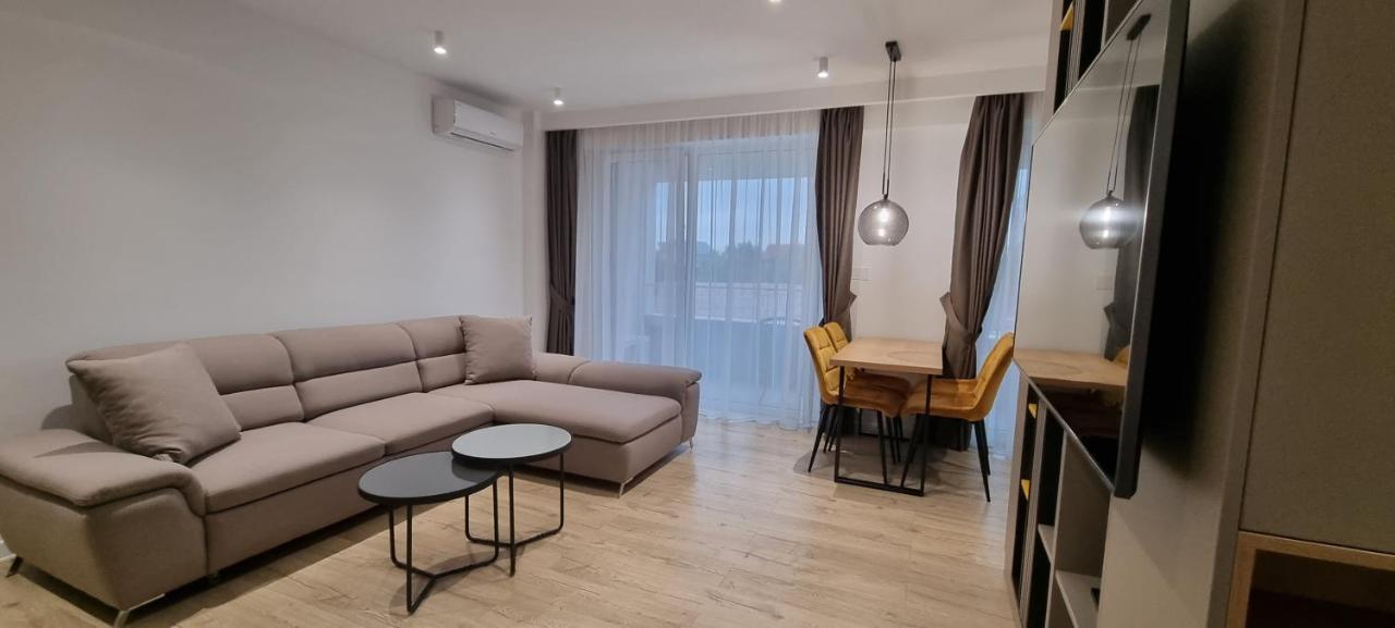 North Star Apartment 5 Тимишоара Экстерьер фото
